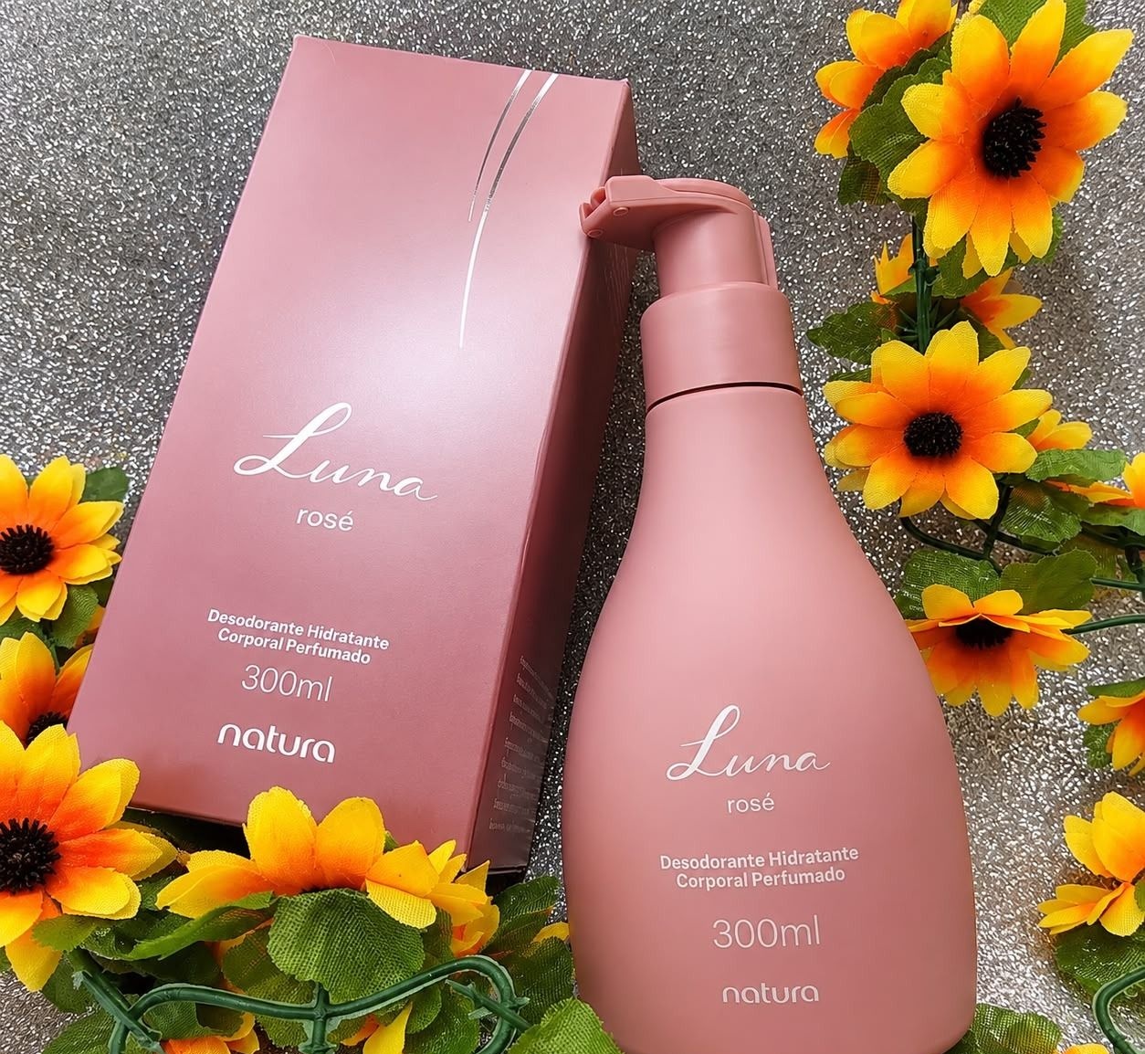 Creme Hidratante Corporal Perfumado Luna Rosé 300ml