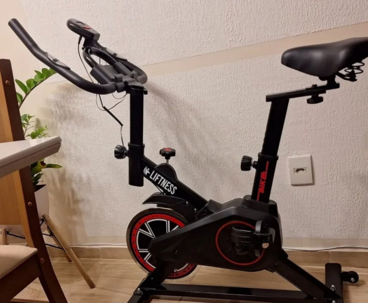 Bicicleta Ergométrica Liftness Fitness