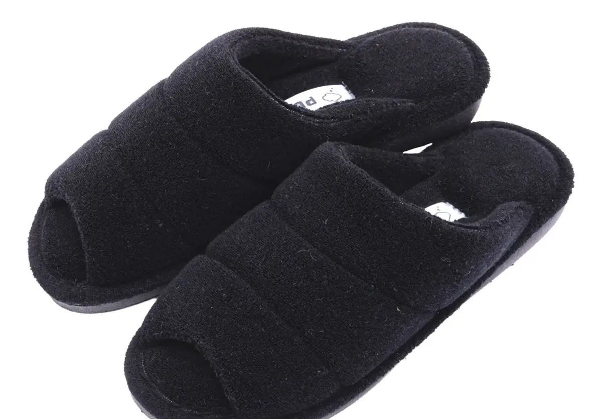 Pantufa Feminina Ortopédica Atoalhada Antiderrapante Puff