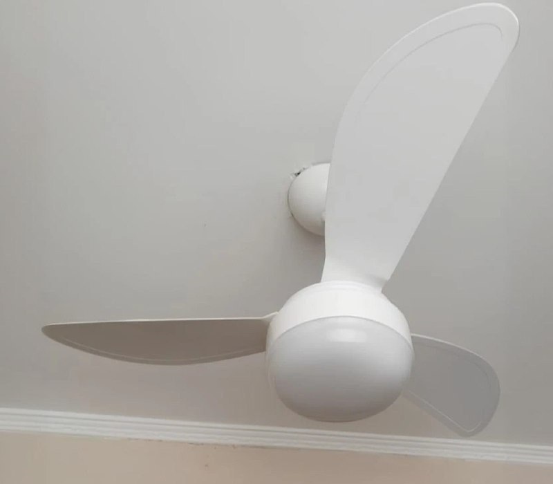Ventilador de Teto Ventisol Fênix E-27 Branco 130W com 3 Pás de Plástico 960mm de Diâmetro