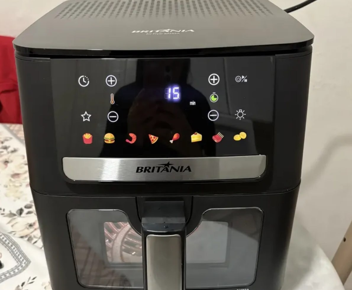 Air Fryer Britânia 6,5L 8 Funções Painel Digital