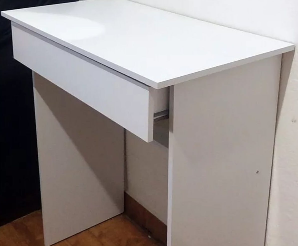 Escrivaninha Compacta com Gaveta