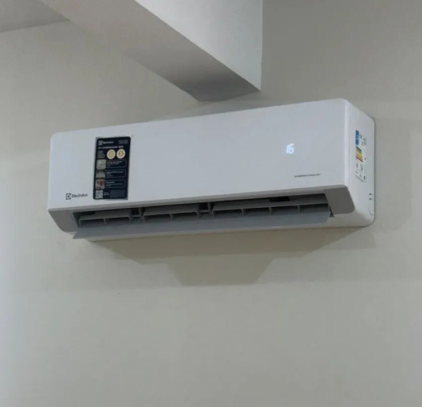 Ar-Condicionado Electrolux Maxcomfort Inverter 18.000 BTUs 220V