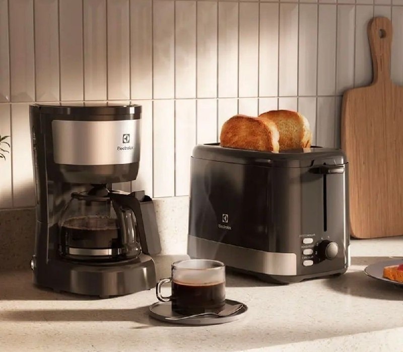 o café da manhã agora fica em casa