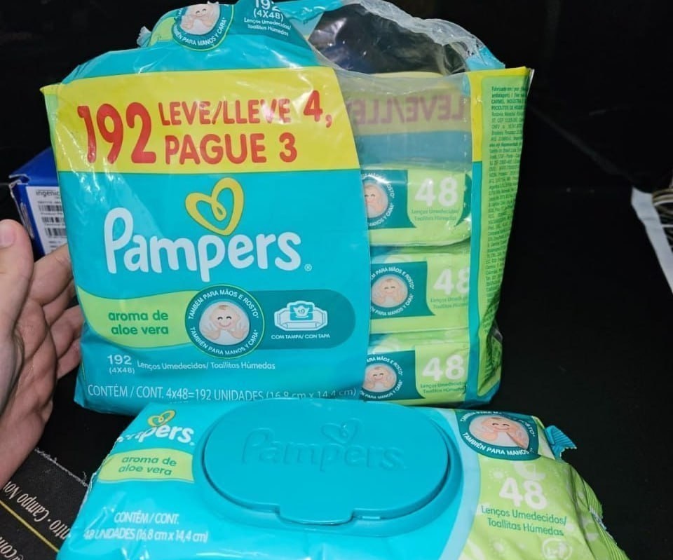 Kit 192 un. Lenços Umedecidos Pampers Aroma de Aloe Vera