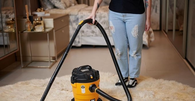 Aspirador de Pó e Água Wap 1400W 10 Litros