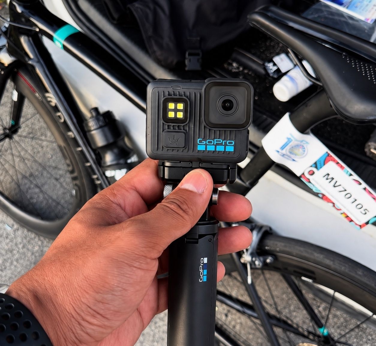 GoPro LIT HERO - Luz Integrada, Vídeo 4K60 Ultra HD Foto 12 MP