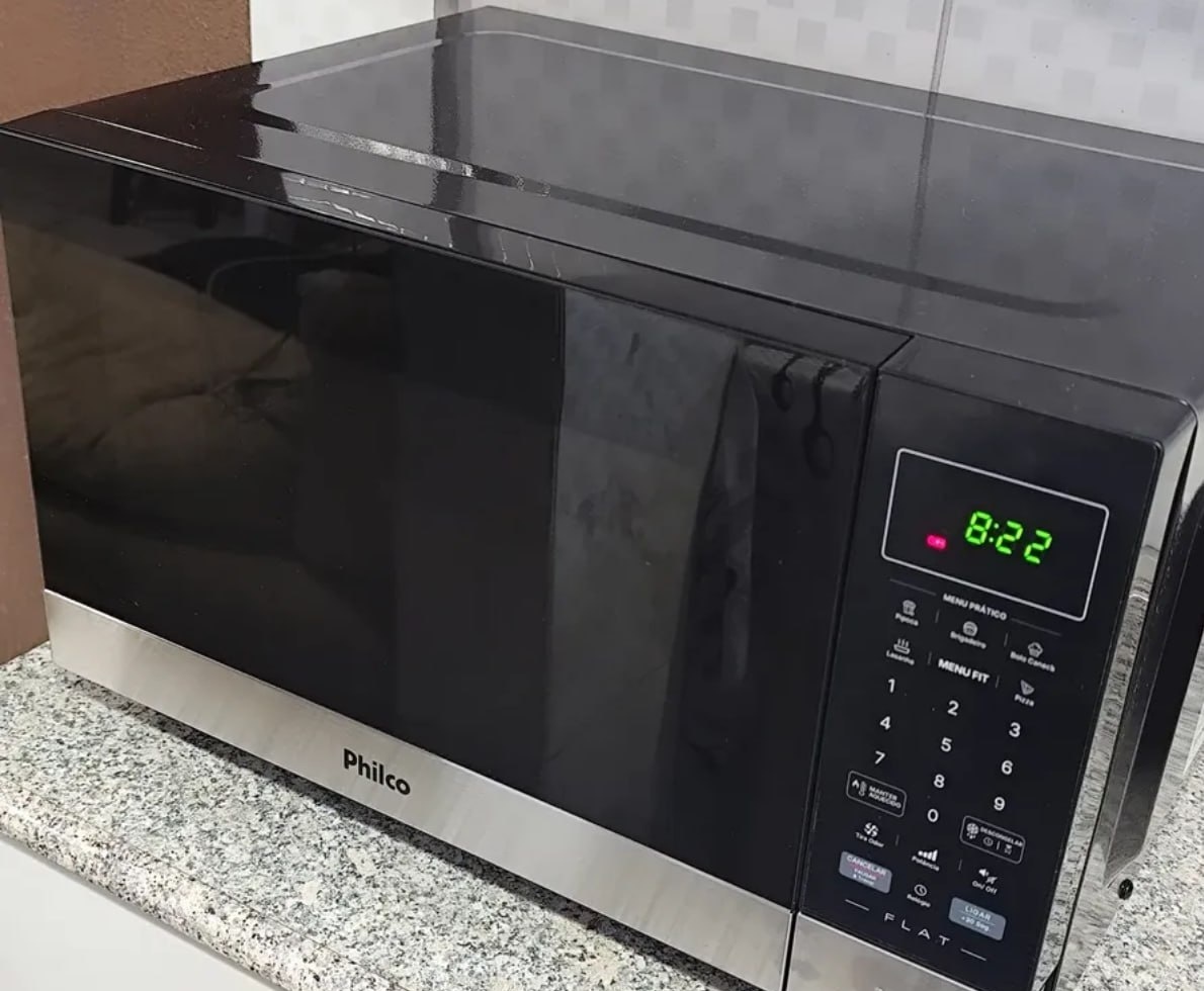 Micro-Ondas Philco 28L Preto Espelhado Flat