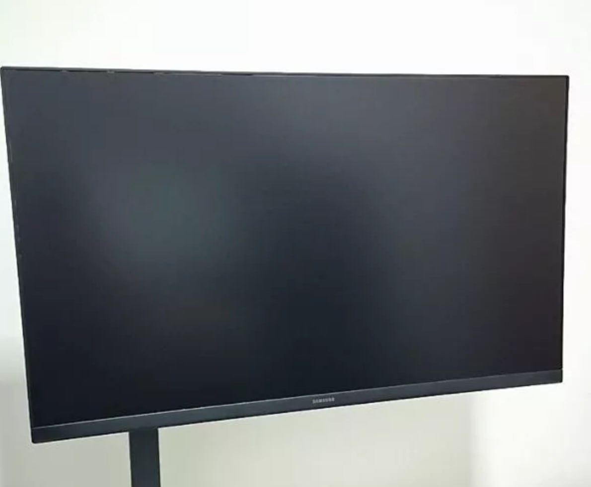 Monitor Samsung 24 Essential S3 FHD IPS 120HZ 5MS