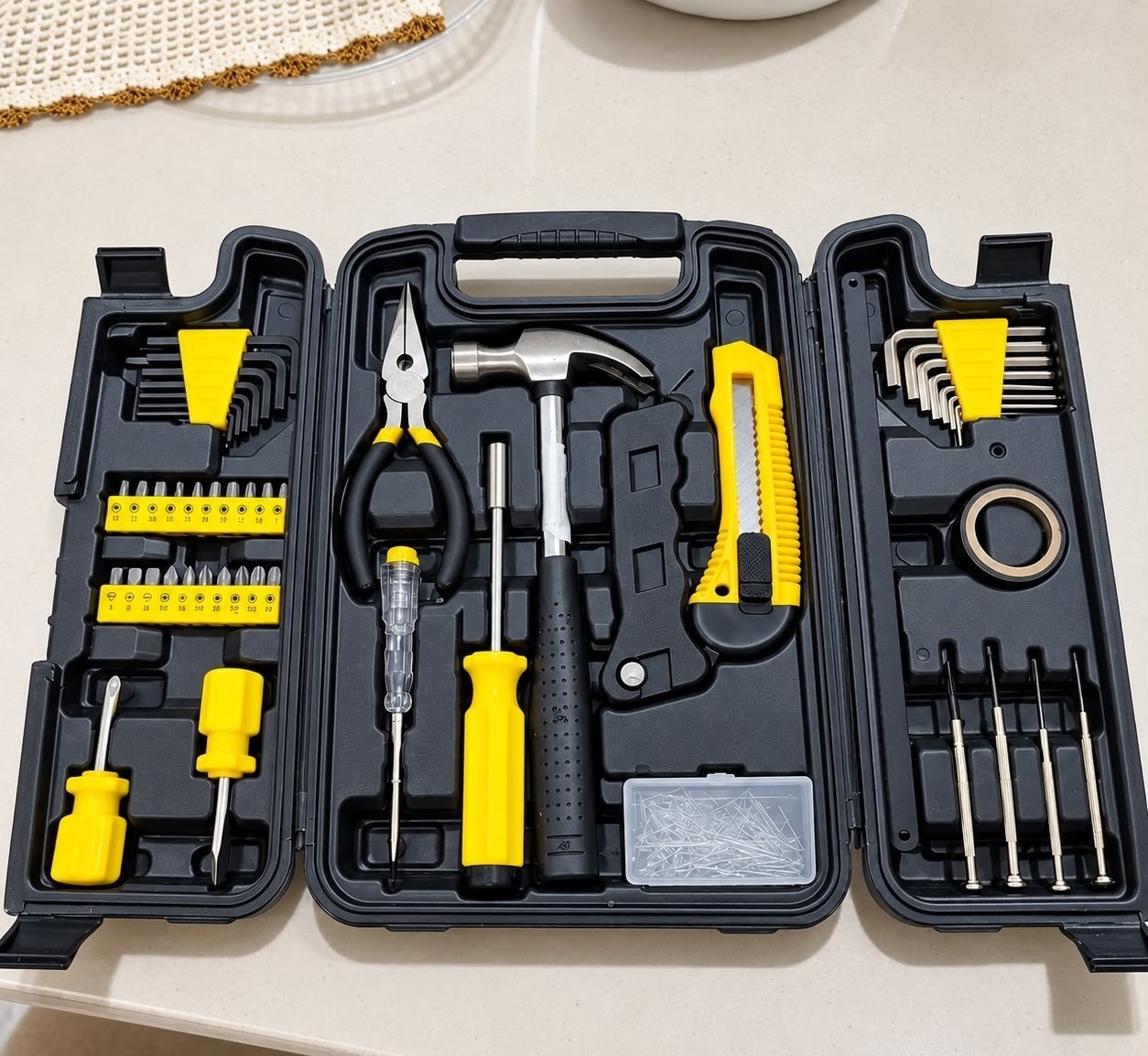 Kit Ferramentas 200 Peças com Maleta