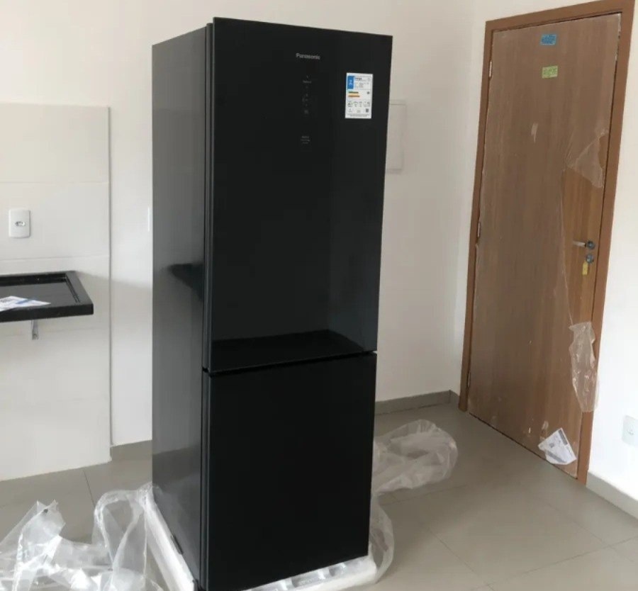Refrigerador Panasonic 407L Black Glass