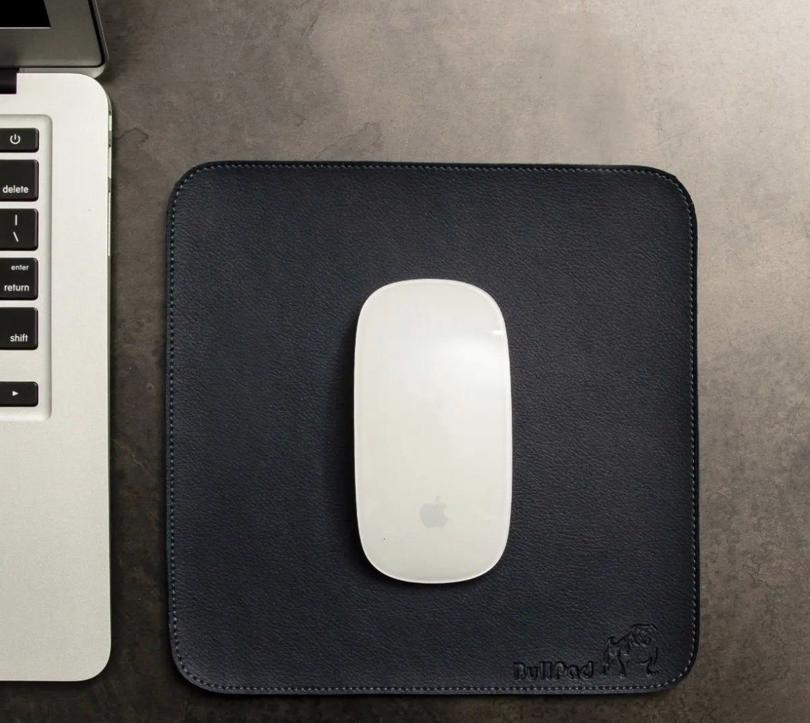 Mousepad Bullpad 20x20cm Cores Com Fundo Emborrachado Cor Azul-marinho Desenho impresso Courino