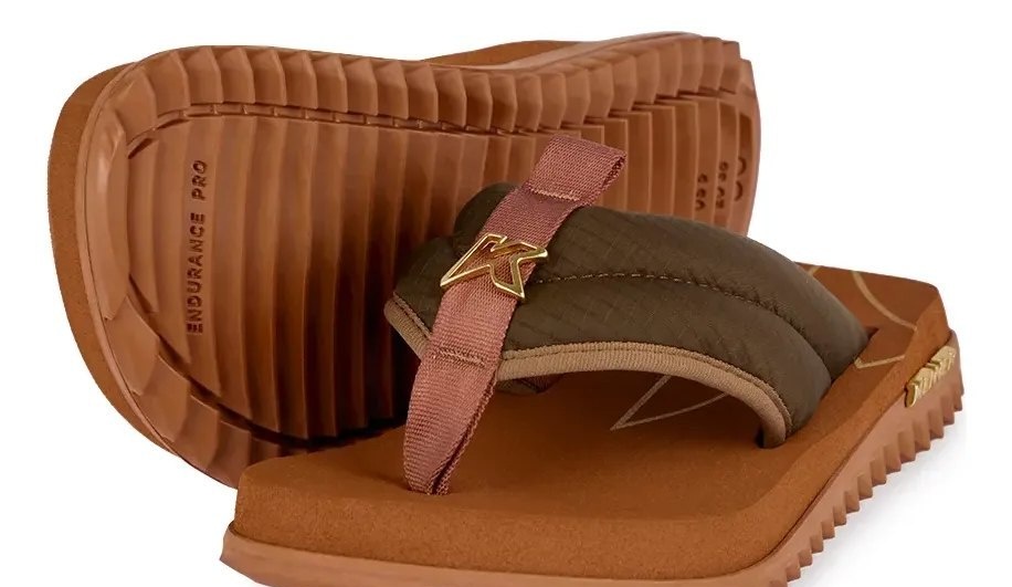 Chinelo Kivah Comfy