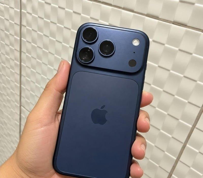 Apple iPhone 17 Pro 256GB - Azul Profundo