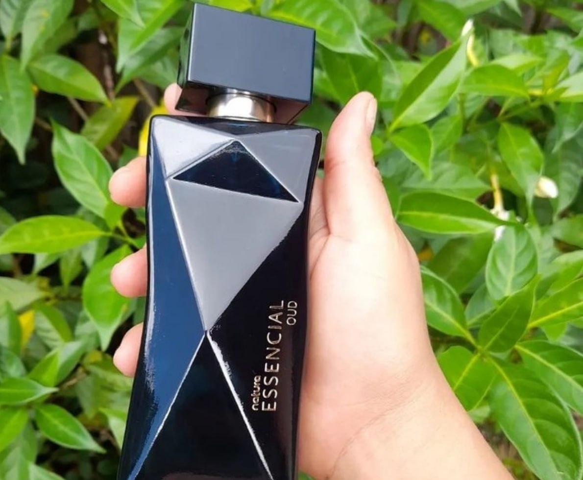 Essencial Oud Natura Deo Parfum 100ml
