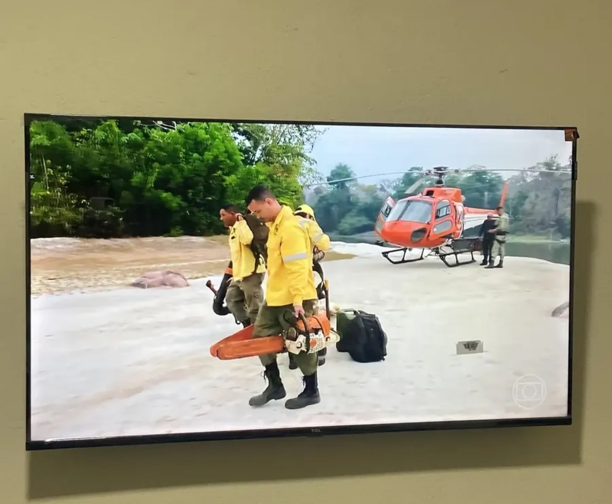 Smart TV 40 TCL Full HD QLED