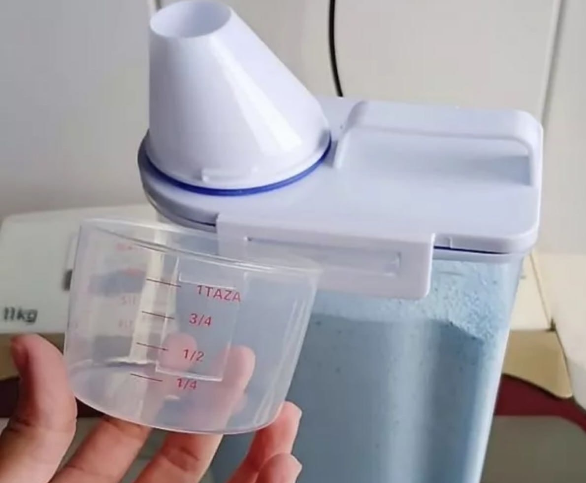 Pote Hermético Com Copo Medidor 2.5L