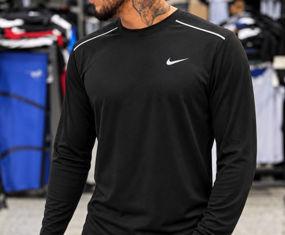 Camiseta Dri-fit Nike Manga Longa UV Miler