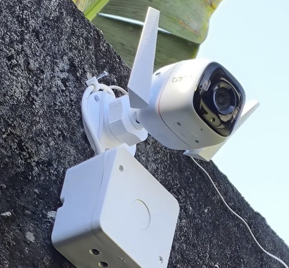 Câmera de Segurança Wi-Fi Externa TP-Link Tapo C320WS 2K 4MP IP66 Branco