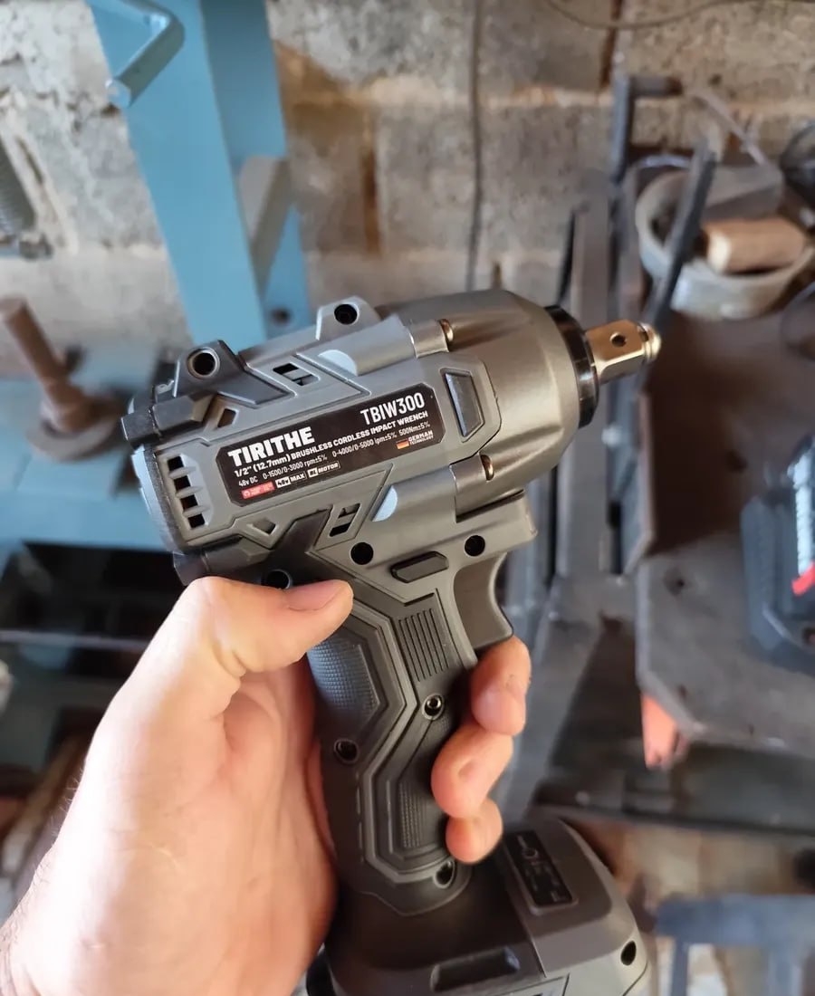 Chave de Impacto Brushless 500Nm c 2 Baterias