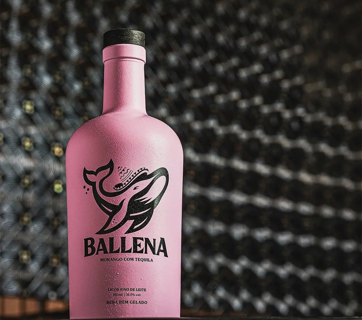 Licor Ballena 750ml  Bebida Cremosa à Base de Leite