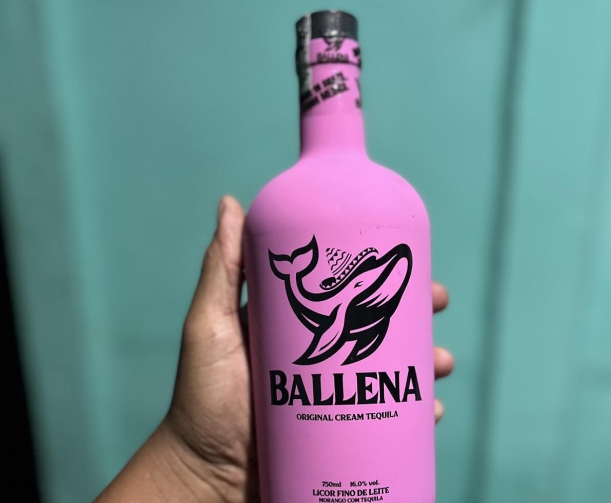 Licor Ballena Morango 750ml