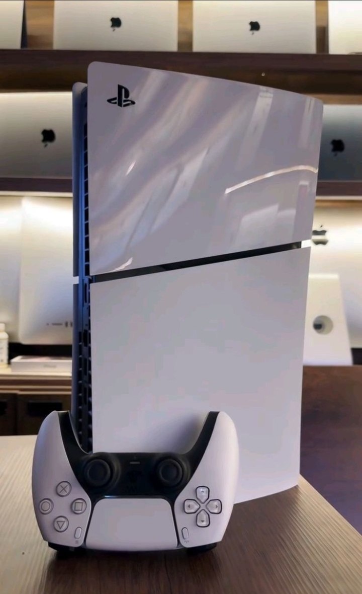 PlayStation 5 Edição Digital 825GB Slim CFI-2114B