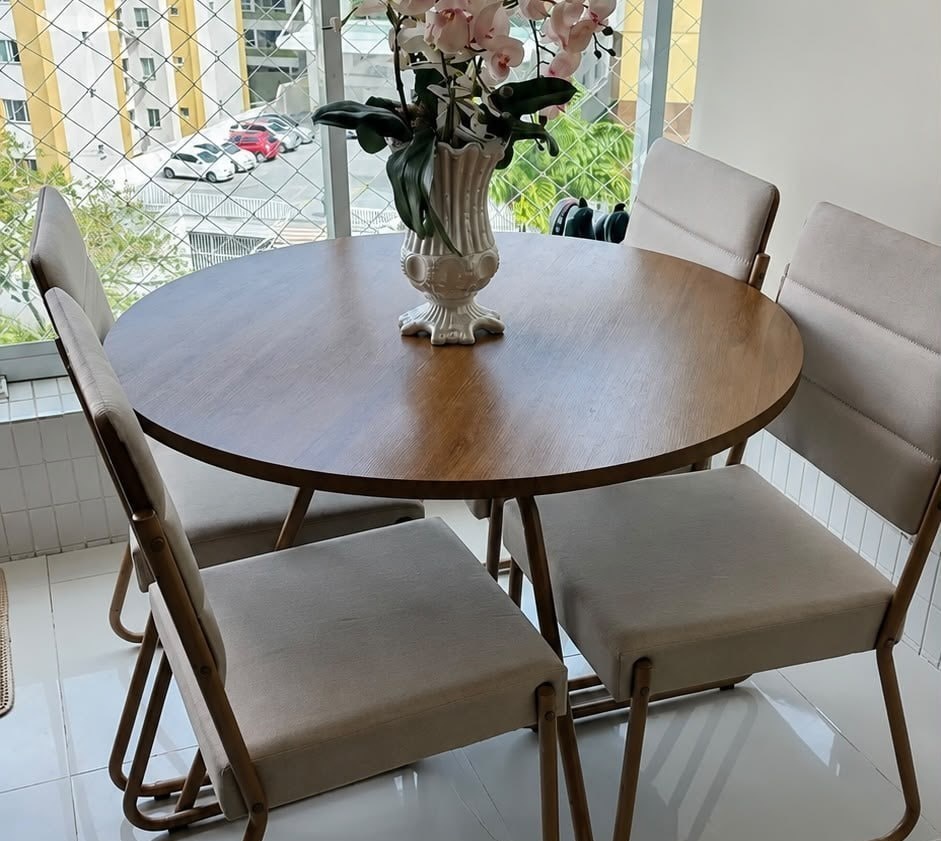 Conjunto Sala de Jantar 4 Cadeiras San Francisco Carraro Freijó
