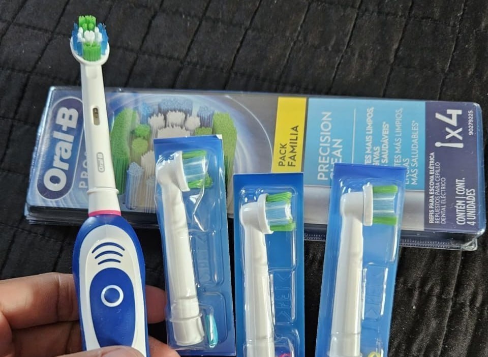 04 un. Refil para Escova Elétrica Oral-B Precision Clean