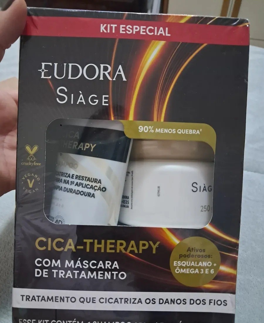 só faltava a máscara certa