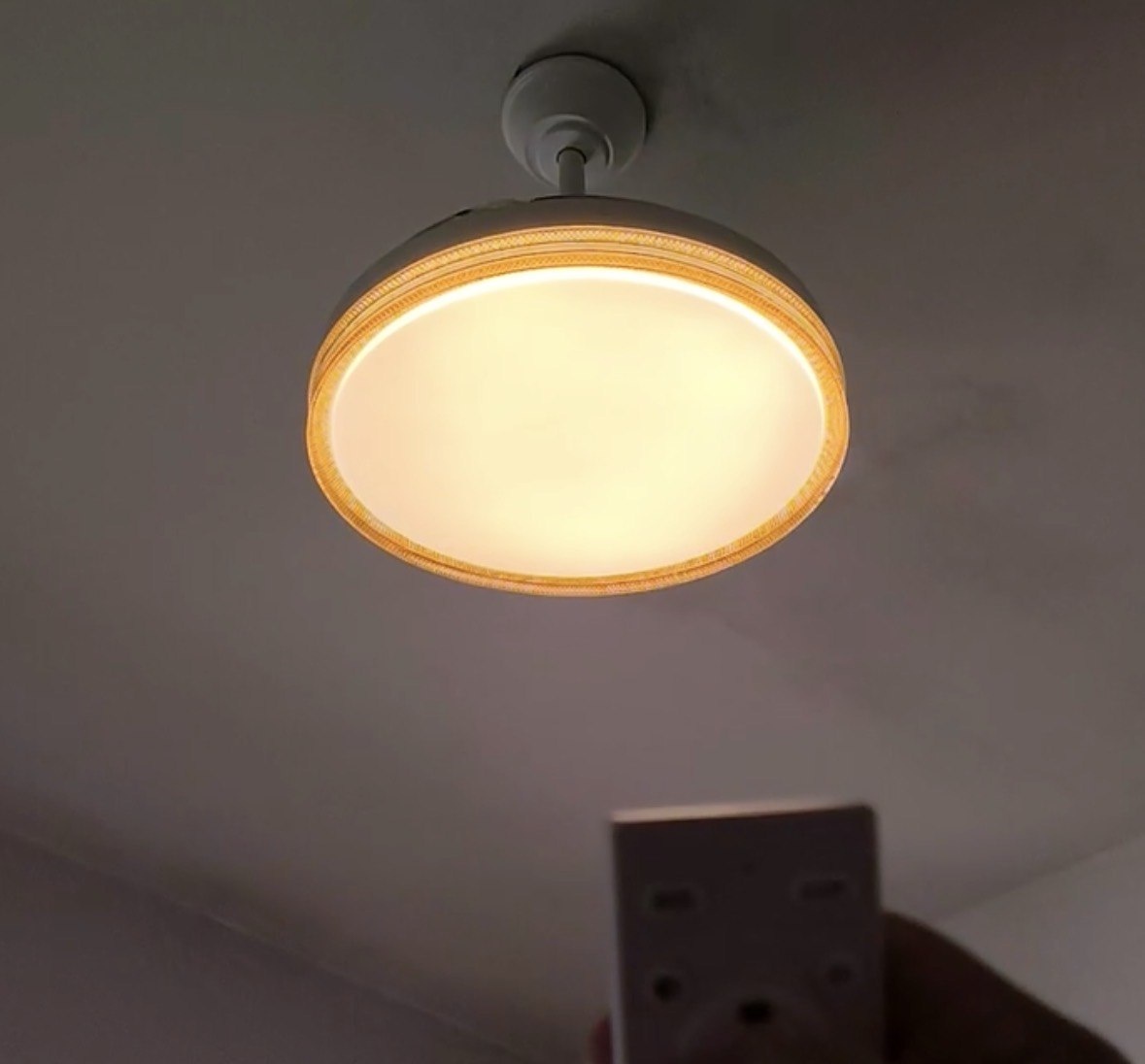 Ventilador de Teto Dourado 42