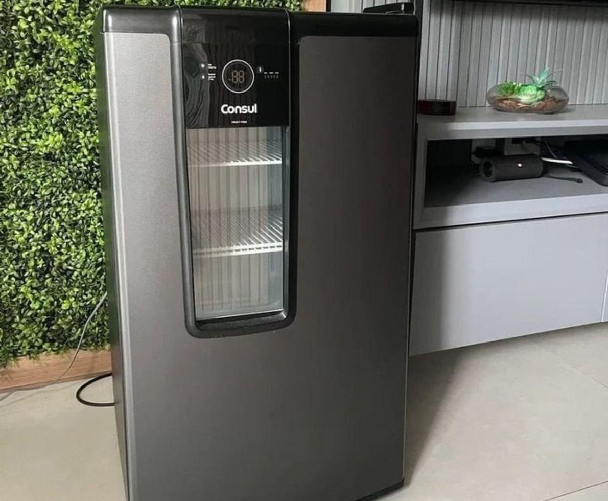 Cervejeira Consul Titanium 83L 127V