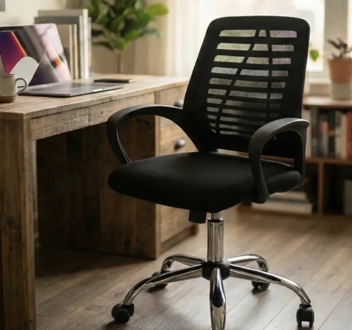 Cadeira de escritório TGTTGT-OFC-001 TGT ergonômica preta