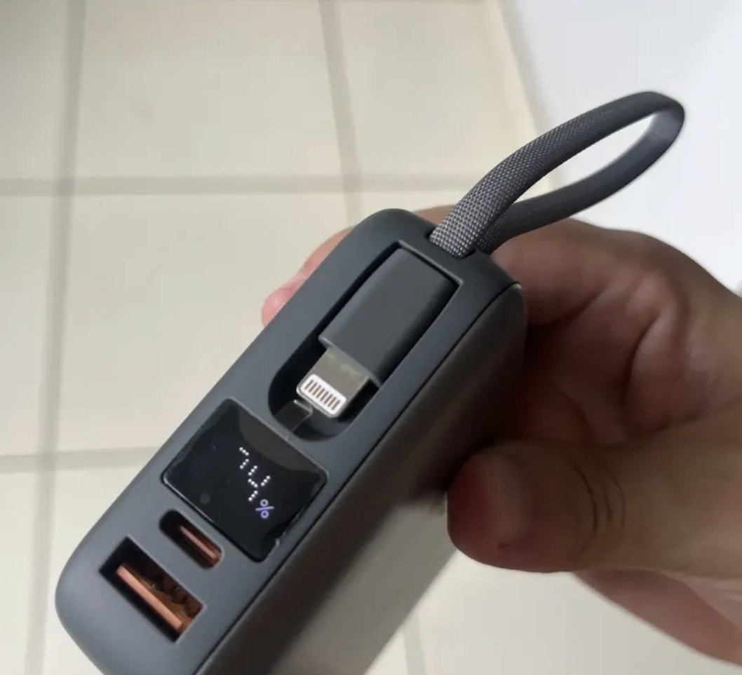 Carregador Portátil Power Bank Basike 20000mAh 22.5W Rápido Cabos